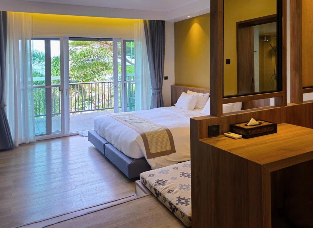 渡假村 Resort, Leam Tong